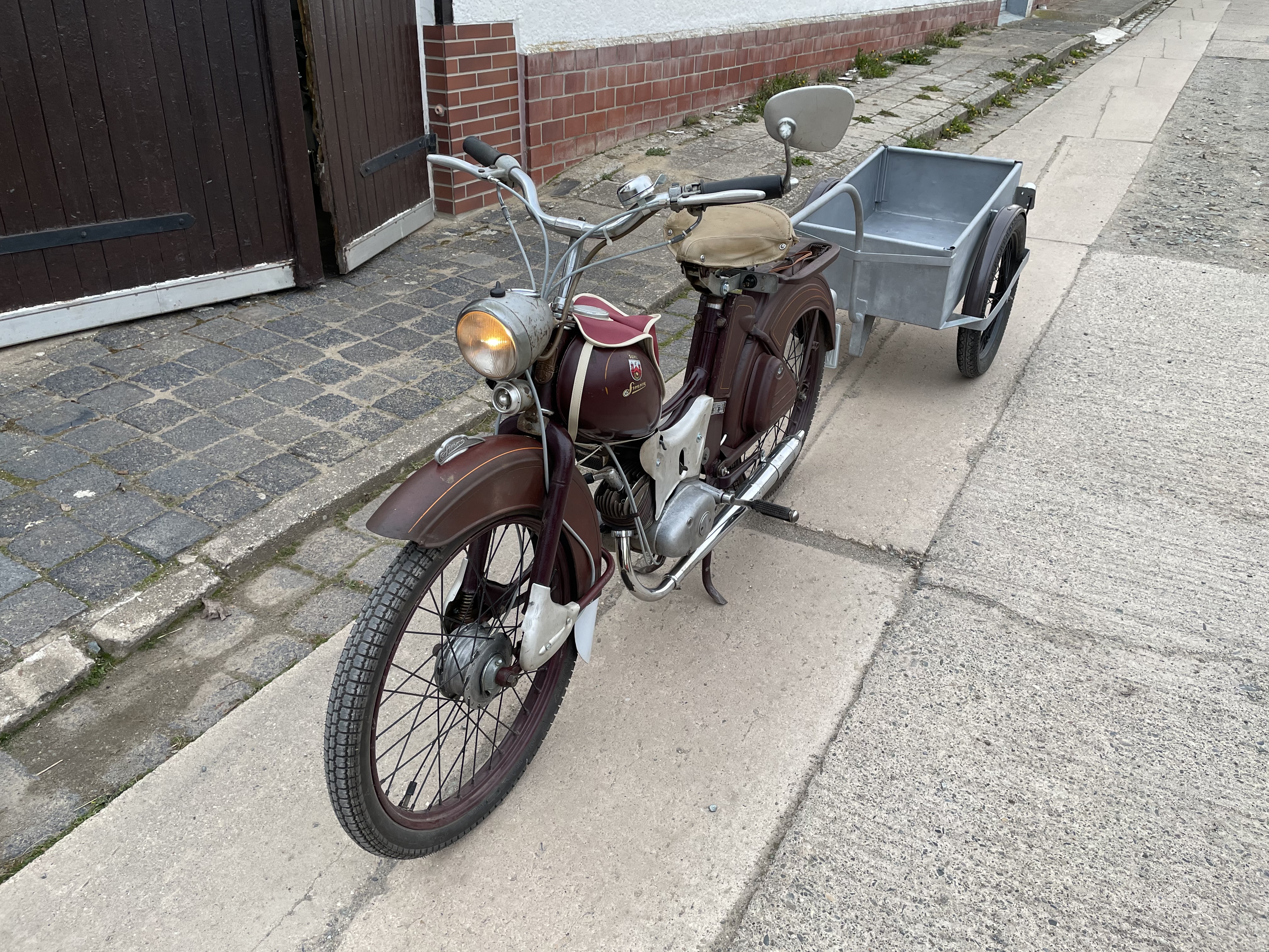 Simson SR2E mit Anhänger des Types WBD